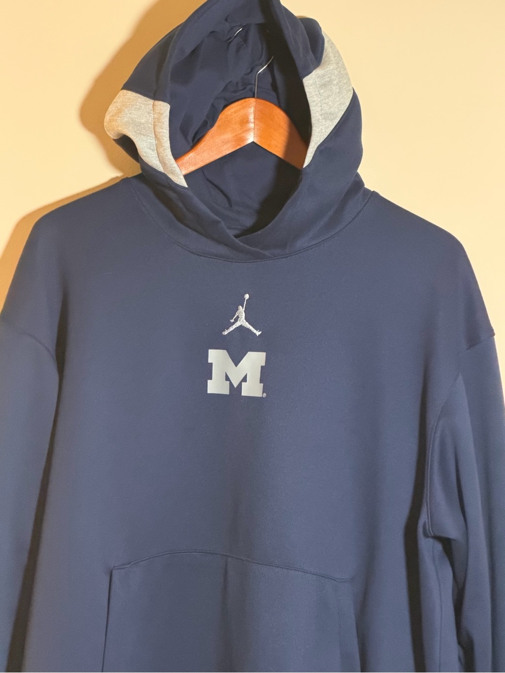 Jordan Michigan Wolverines Hoodie Men’s 2XL Navy Jumpman NCAA Pullover